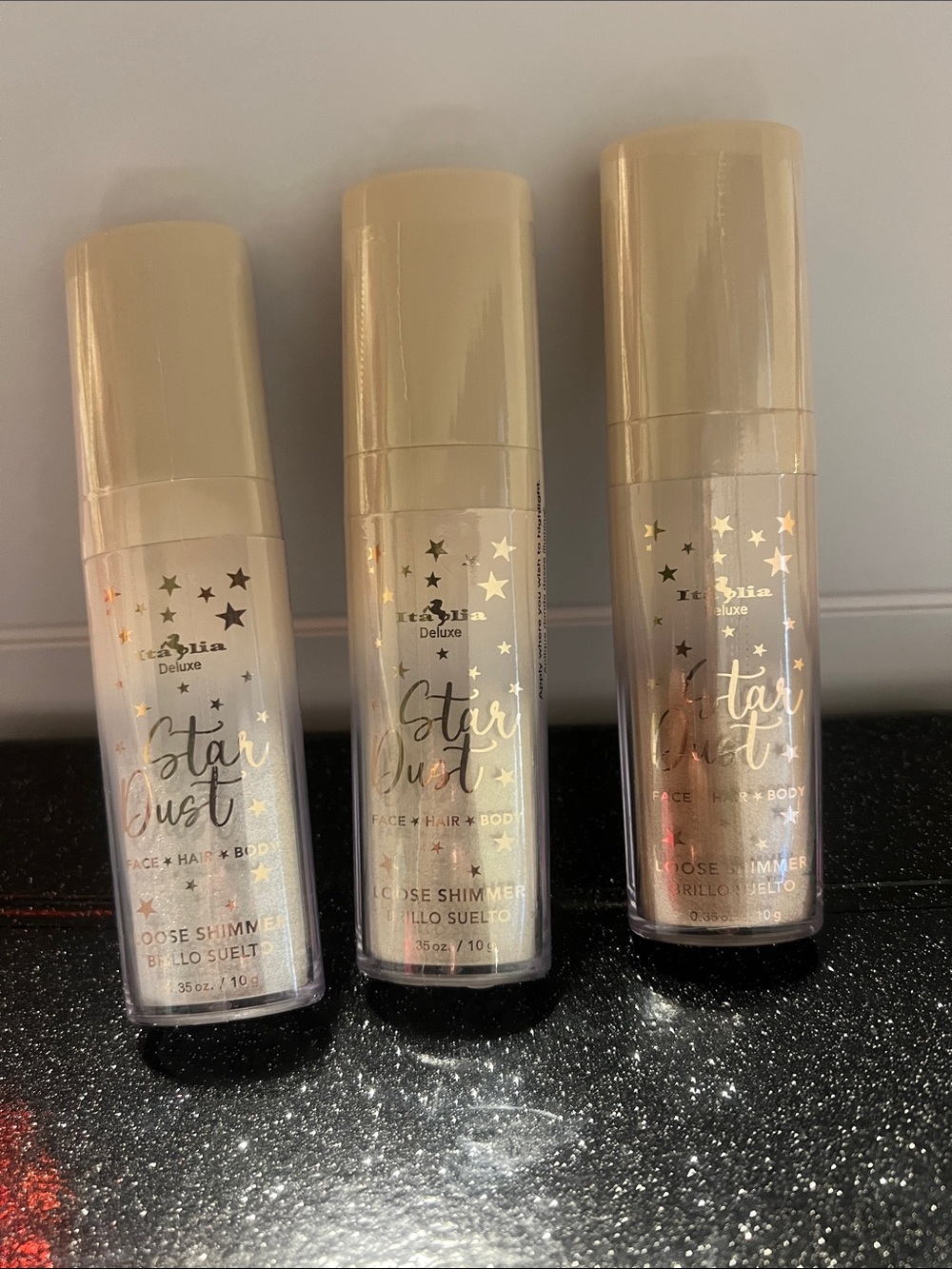 Revolution Starlust Loose Shimmer Spray - Champagne Cream